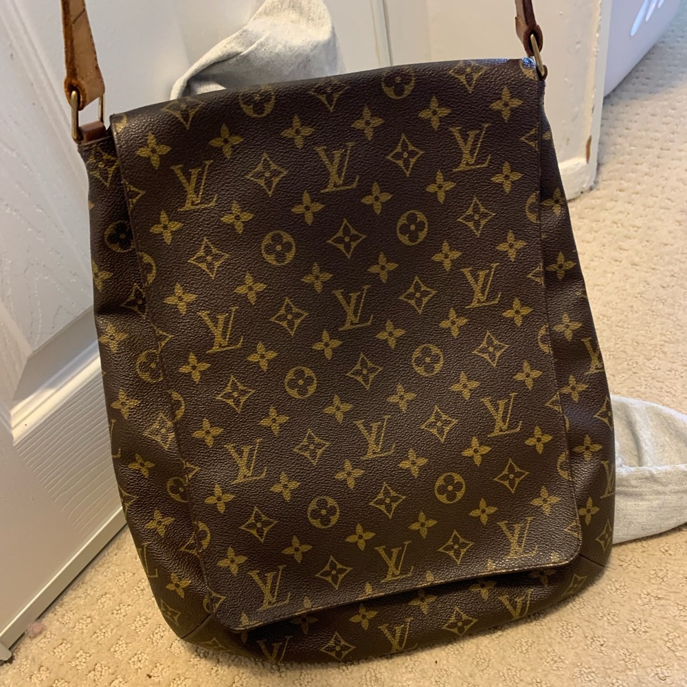 Louis Vuitton Musette salsa GM